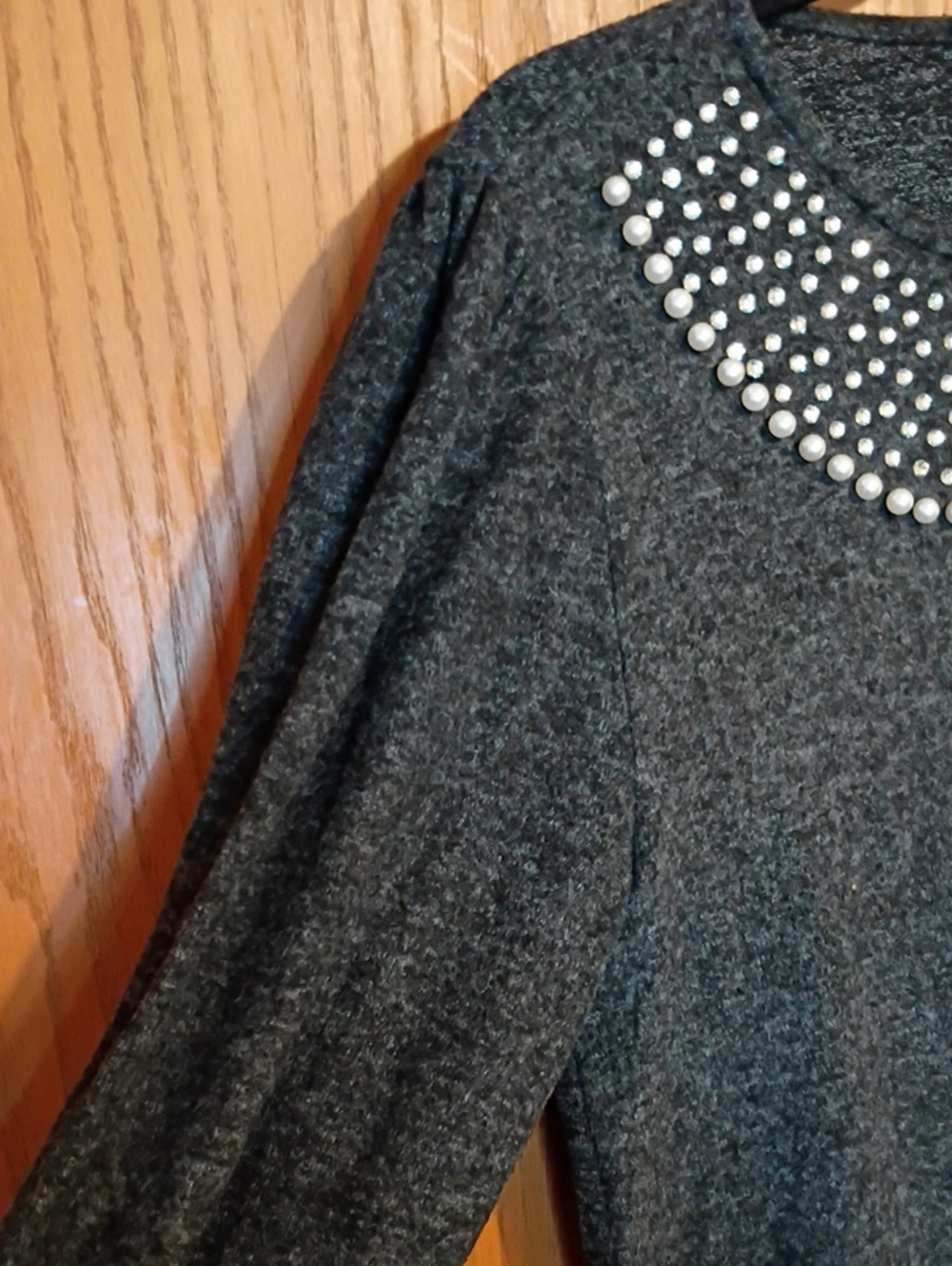 ZARA Soft Dark Gray Pearl-Trimmed Long Sleeve Top Size Small - Picture 5 of 6